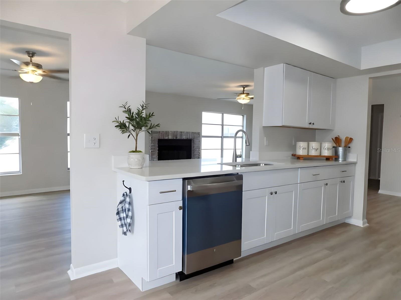 Image 8 of 38 For 9255 36th Way N