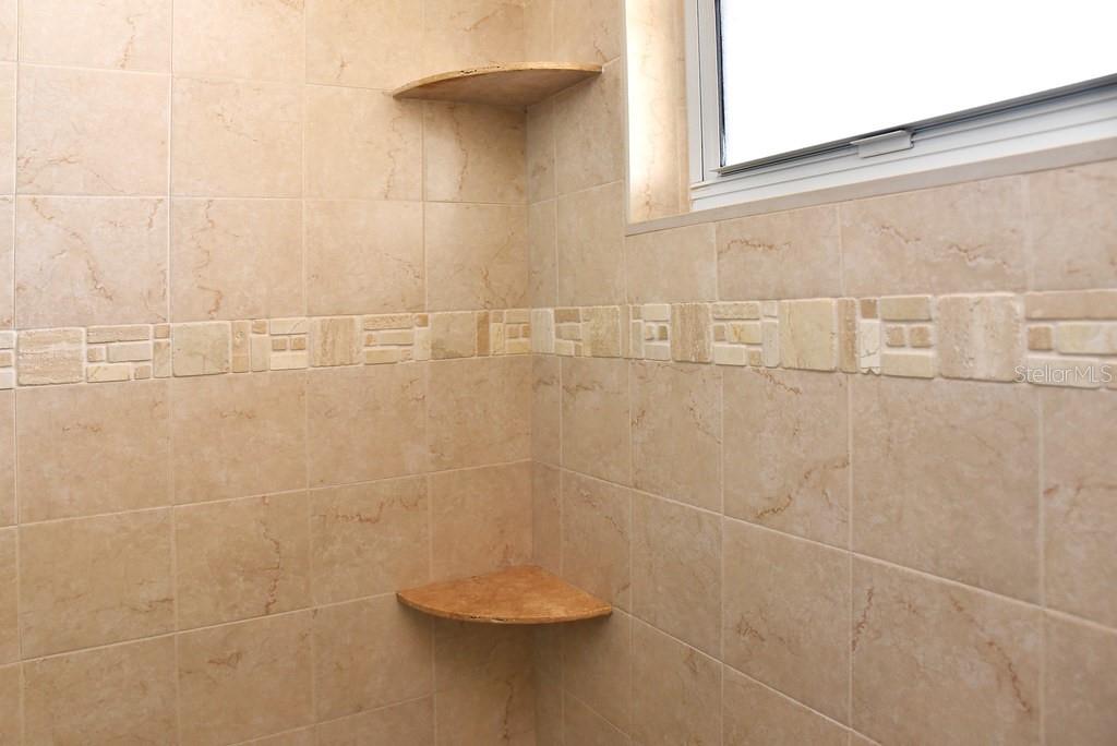 Image 36 of 79 For 5108 Brittany Drive S 405