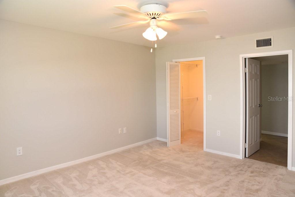 Image 40 of 79 For 5108 Brittany Drive S 405