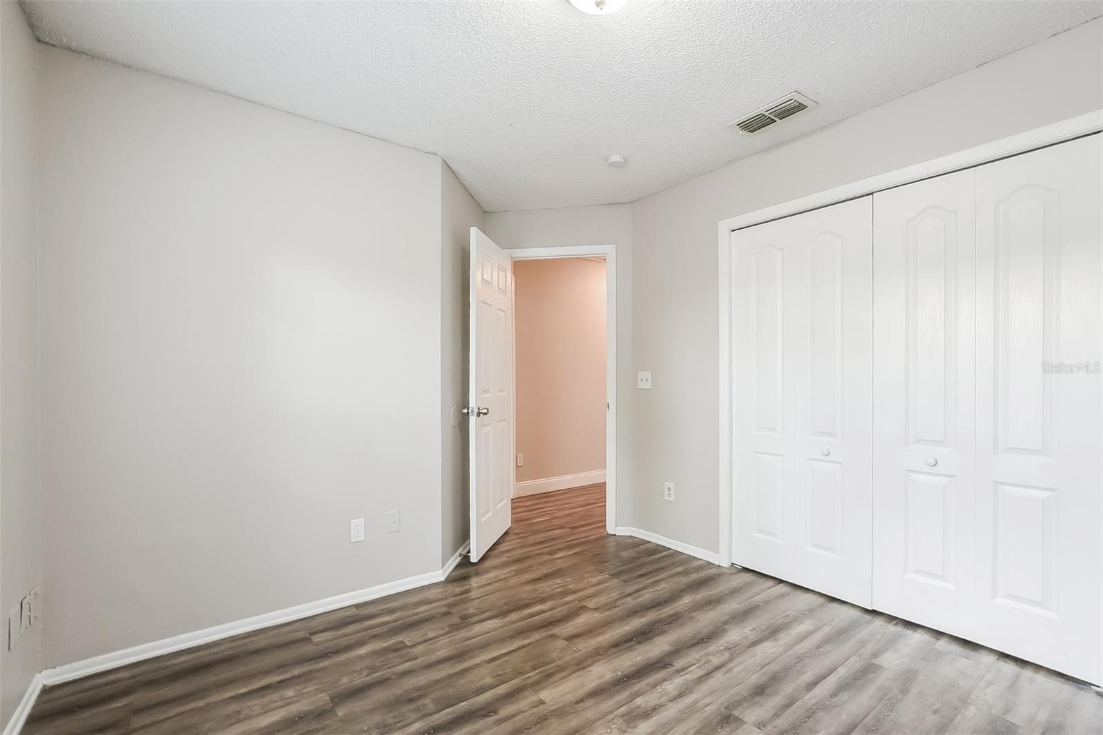 Image 13 of 15 For 219 Garden Cove Court