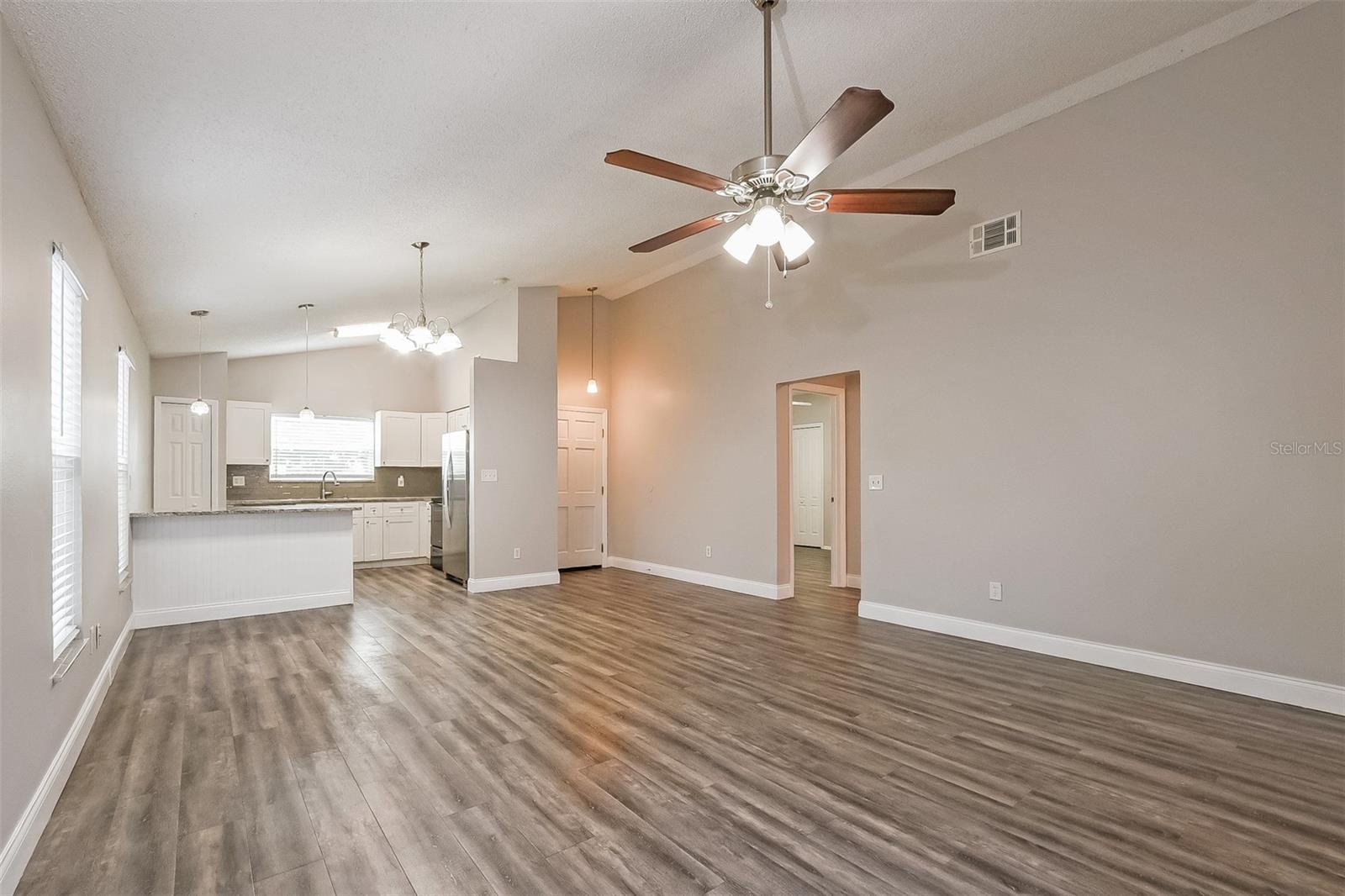 Image 5 of 15 For 219 Garden Cove Court