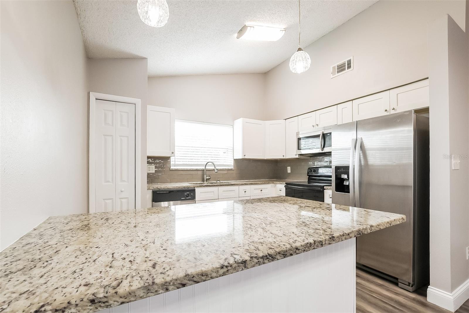 Image 6 of 15 For 219 Garden Cove Court