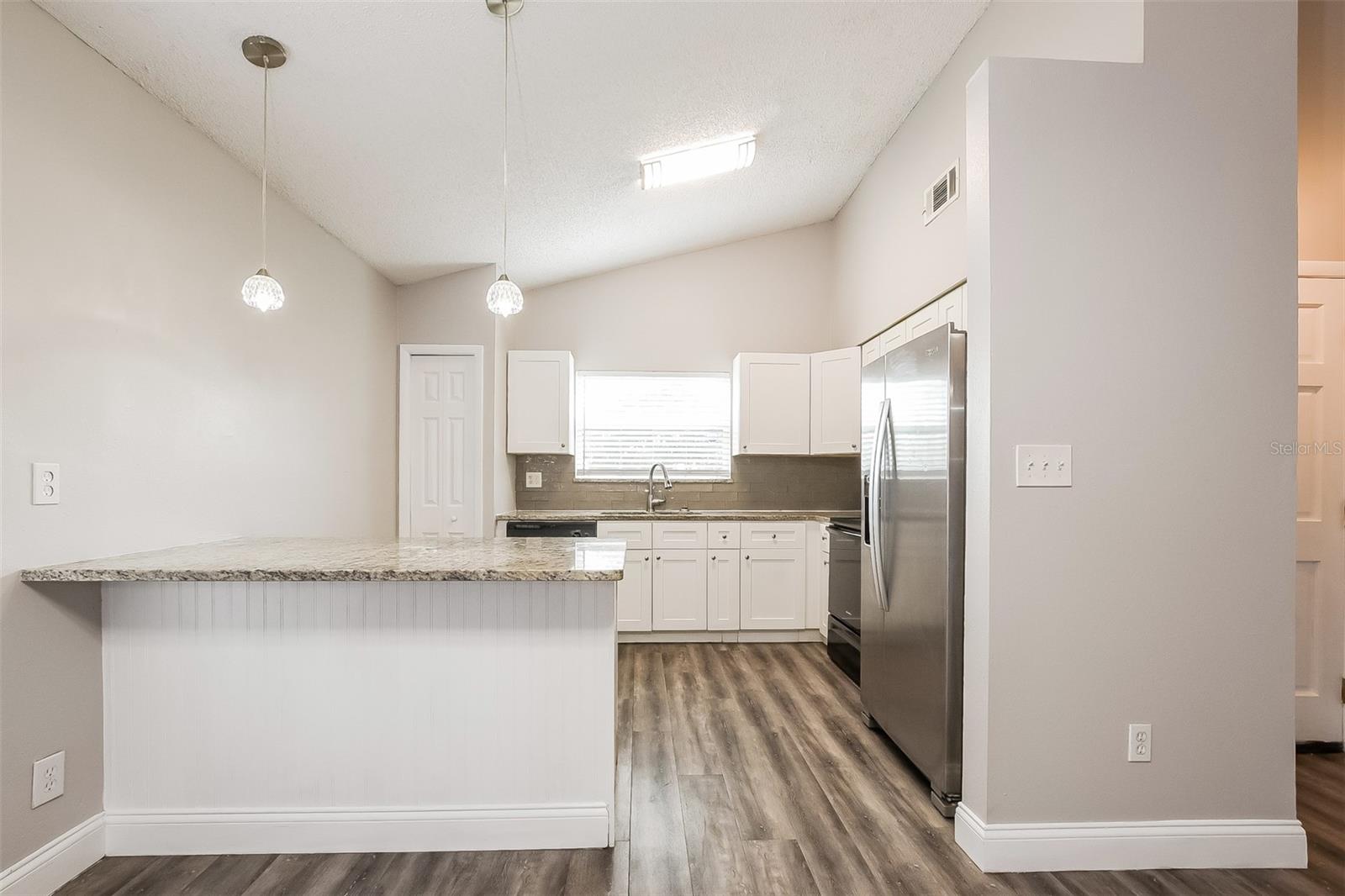 Image 7 of 15 For 219 Garden Cove Court