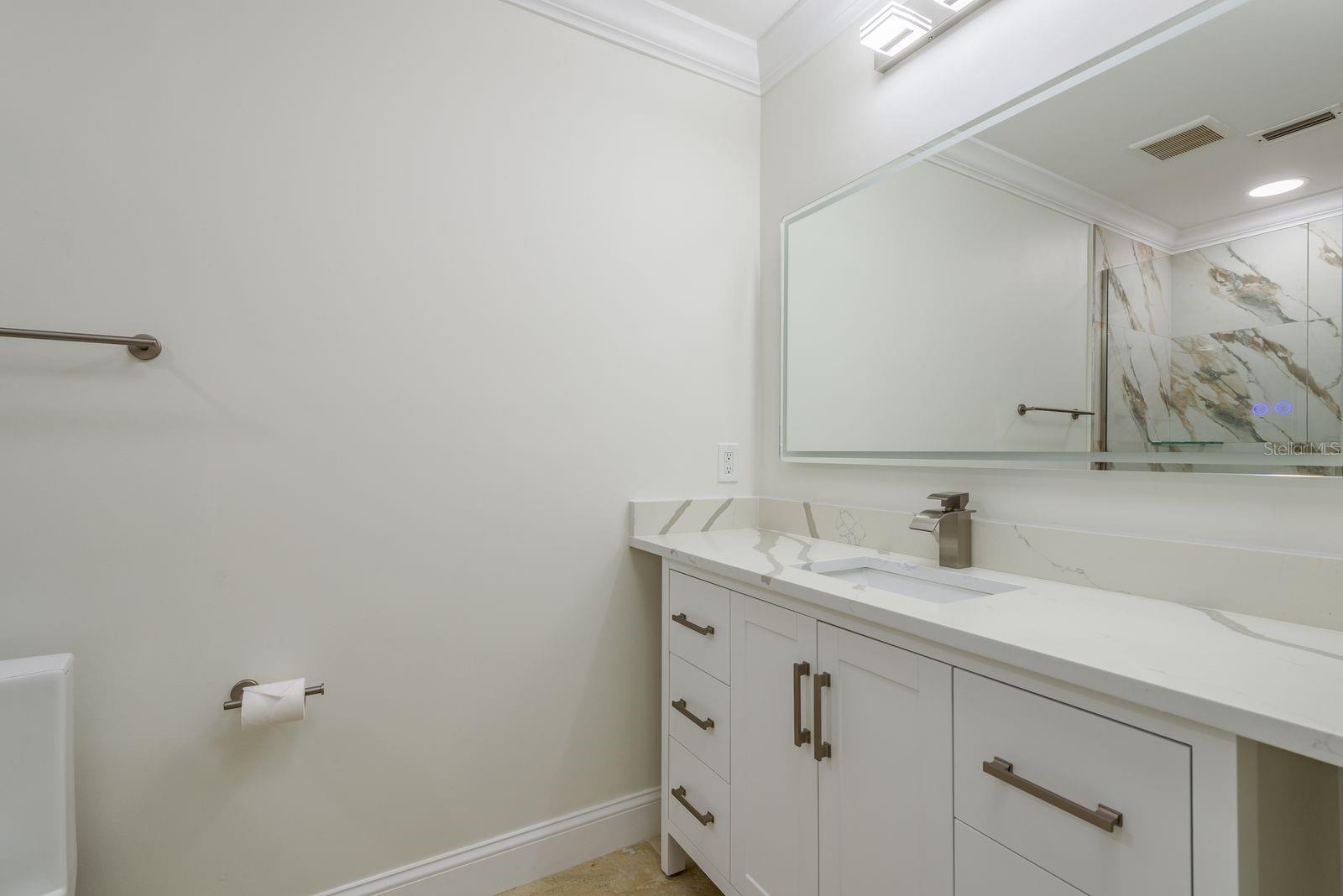 Image 31 of 62 For 417 Boca Ciega Point Boulevard N 417