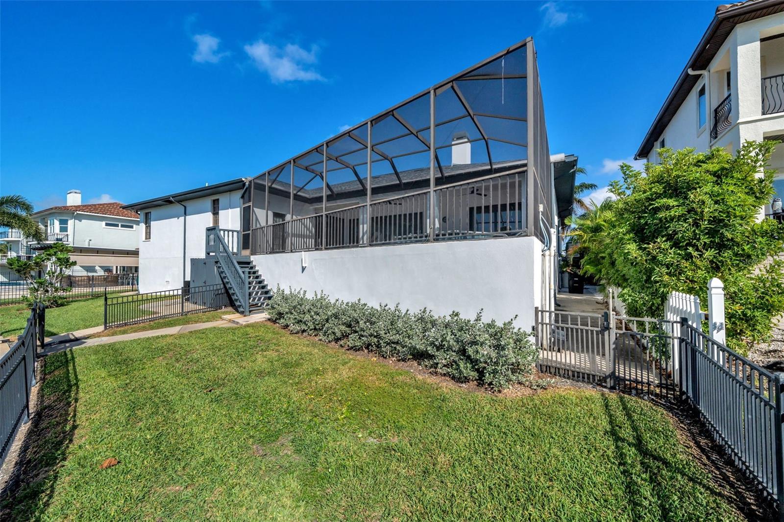 Image 25 of 34 For 112 Leeward Island