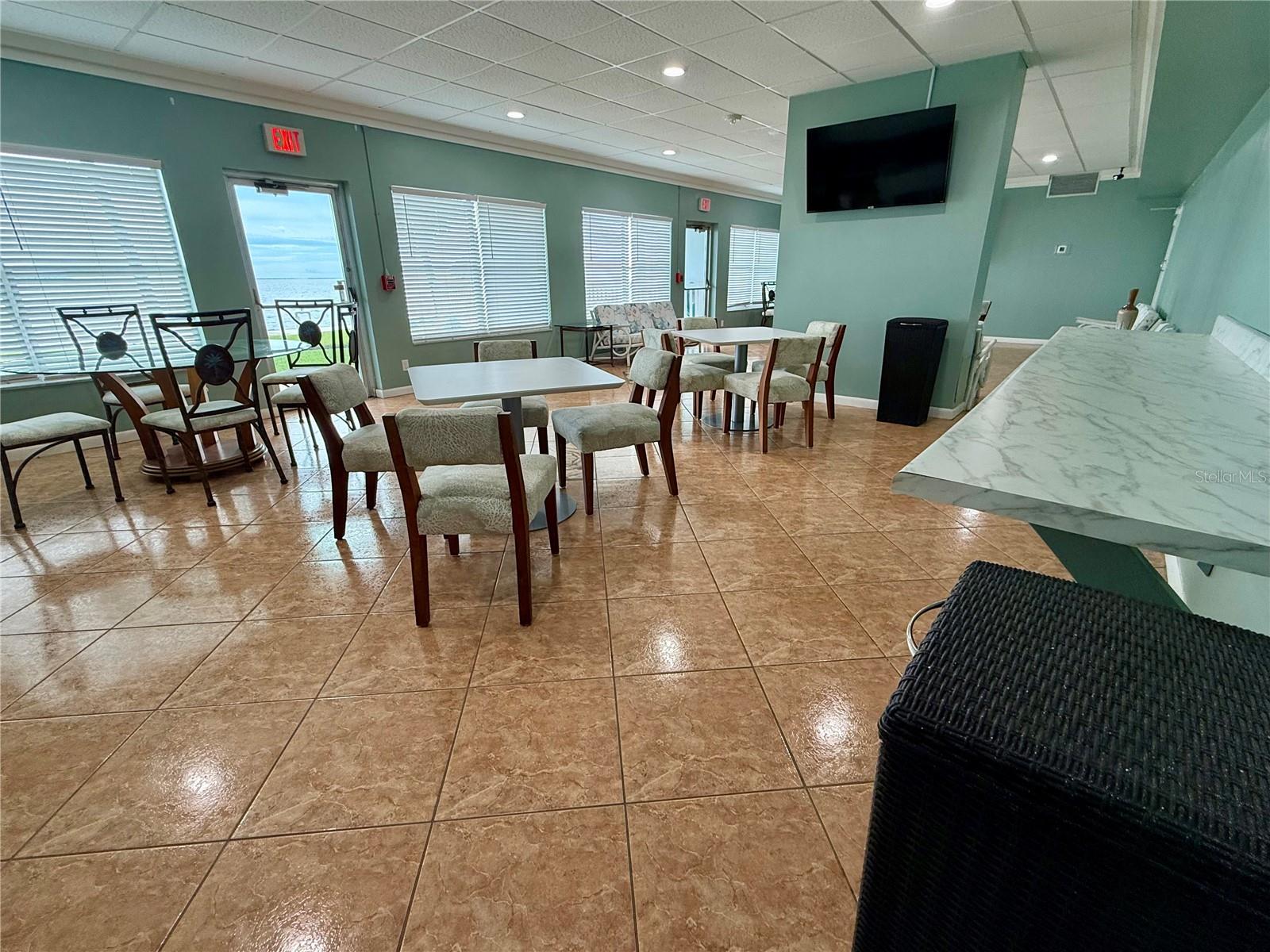 Image 27 of 41 For 7200 Sunshine Skyway Lane S 10c