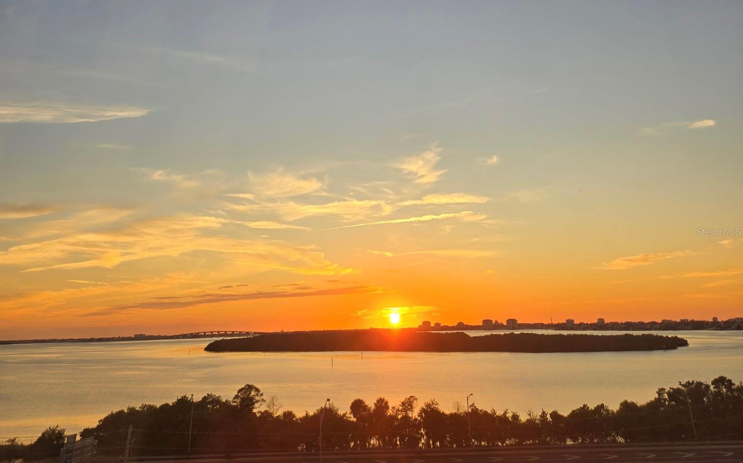 Image 3 of 41 For 7200 Sunshine Skyway Lane S 10c