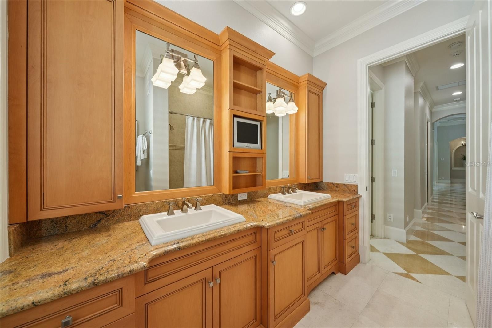 Image 45 of 82 For 7908 Foxcatcher Court