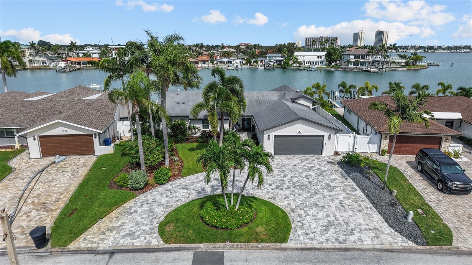 Details for 1236 79th Street S, ST PETERSBURG, FL 33707