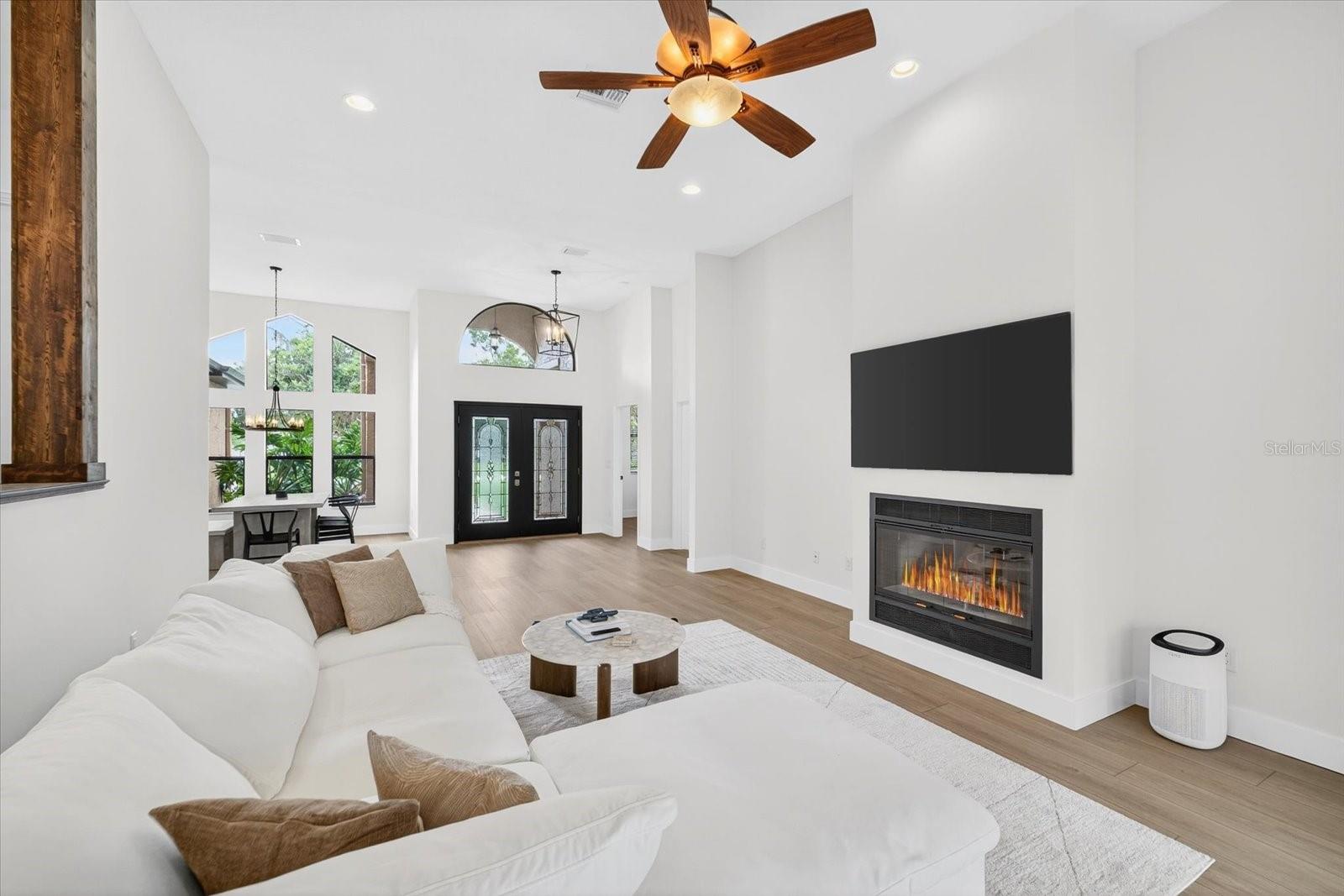 Image 13 of 82 For 6428 Barcellona Road