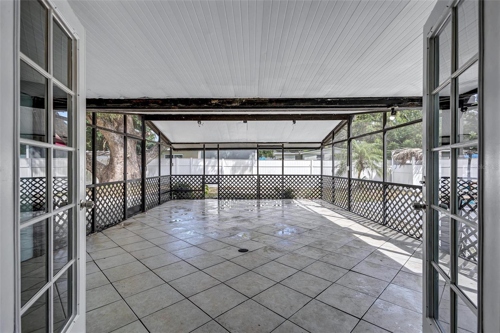 Image 6 of 27 For 1712 Club Court