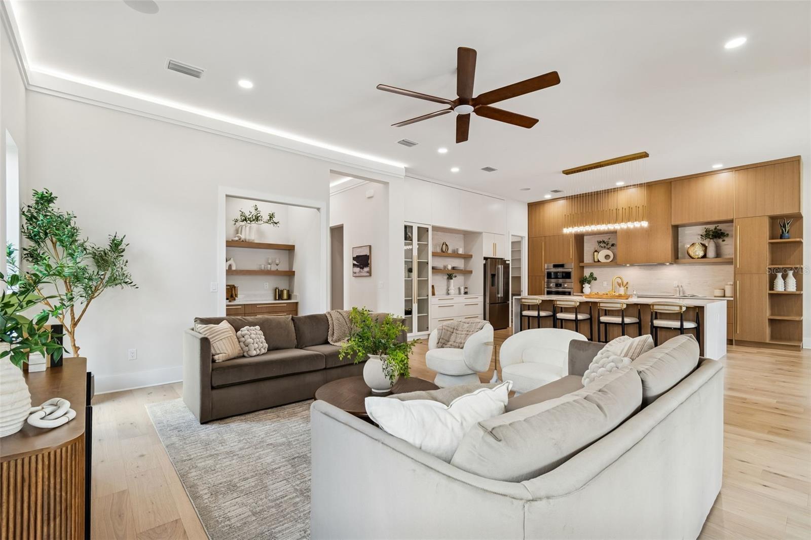 Image 11 of 45 For 810 Braddock Street