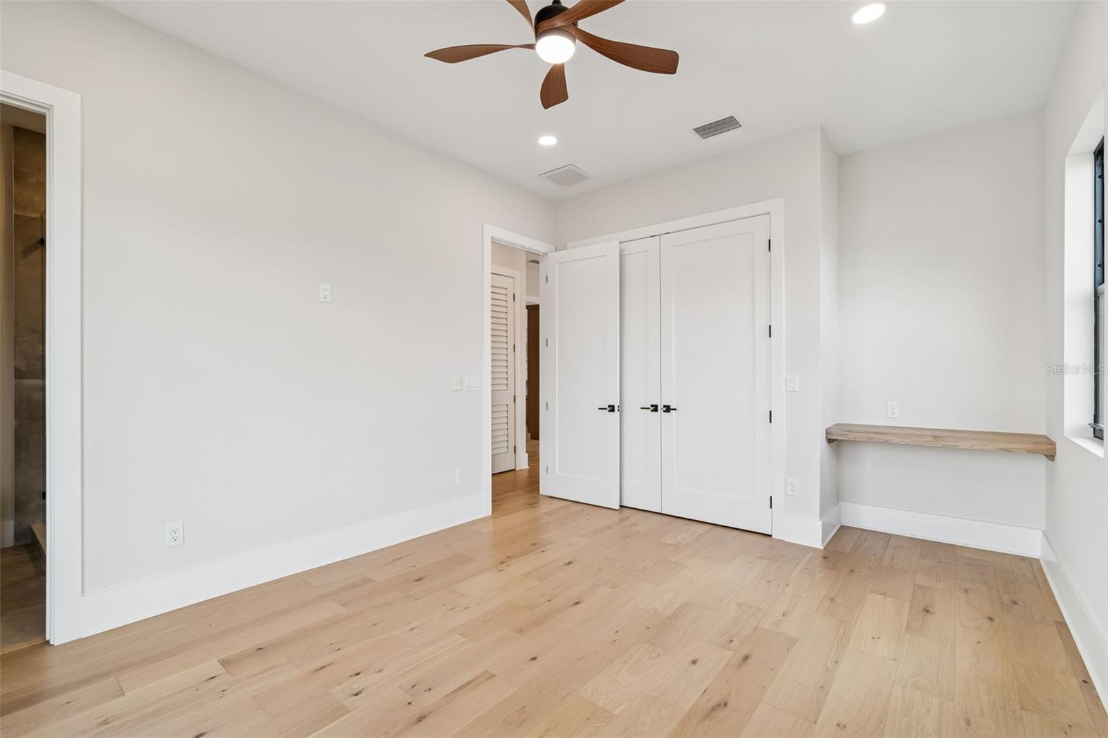 Image 33 of 45 For 810 Braddock Street