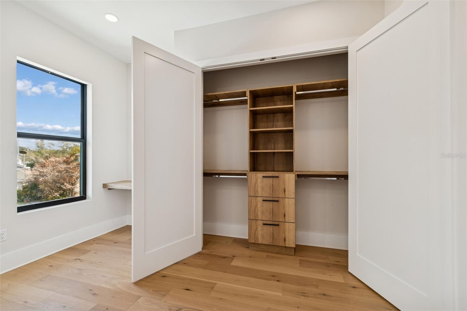 Image 37 of 45 For 810 Braddock Street