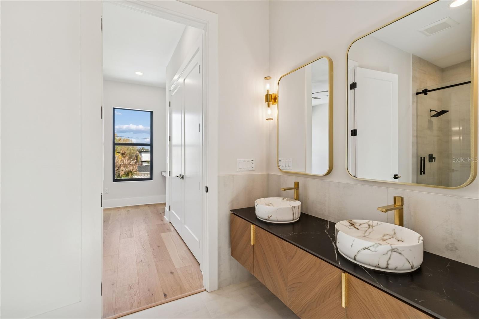 Image 39 of 45 For 810 Braddock Street