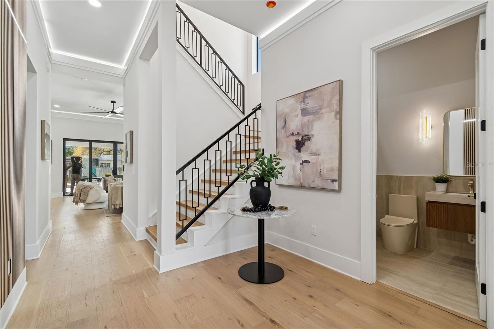 Image 4 of 45 For 810 Braddock Street