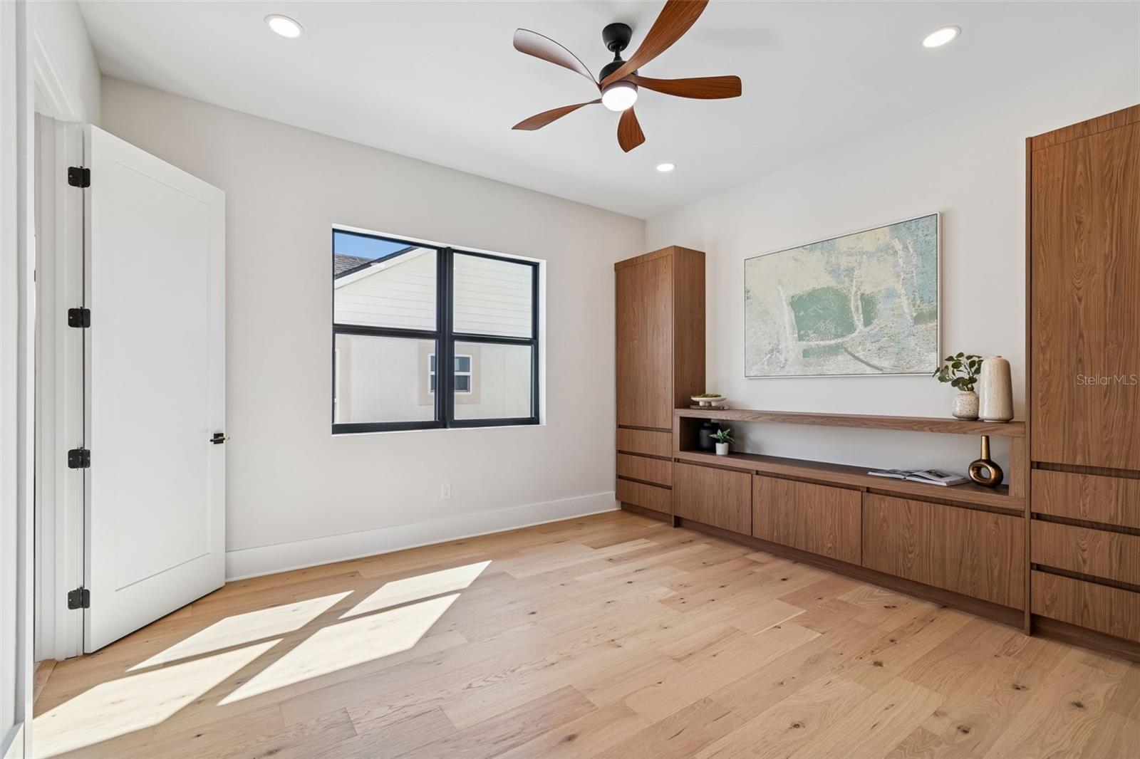 Image 42 of 45 For 810 Braddock Street