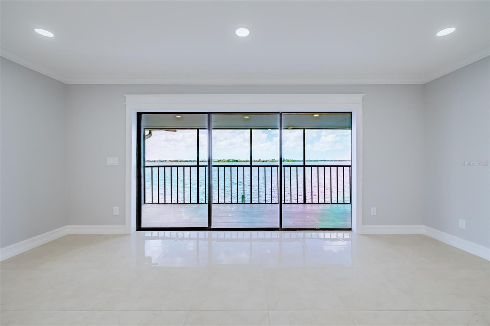 Image 12 of 30 For 4403 7th Street E 4