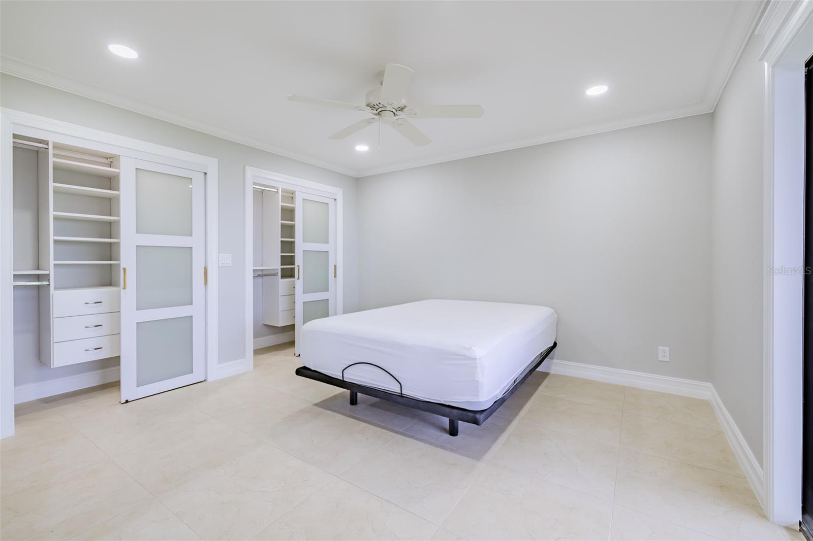Image 13 of 30 For 4403 7th Street E 4