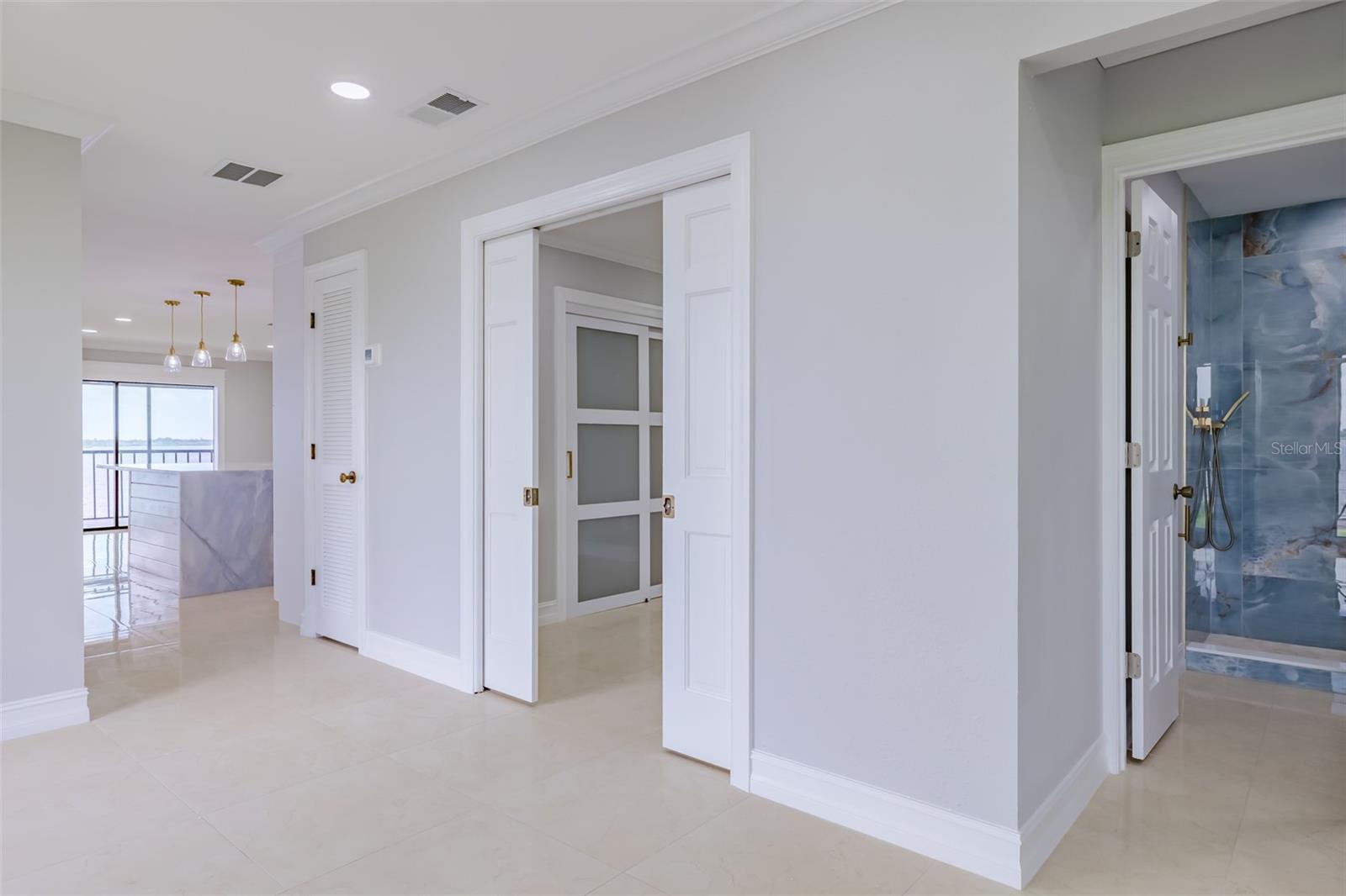 Image 6 of 30 For 4403 7th Street E 4
