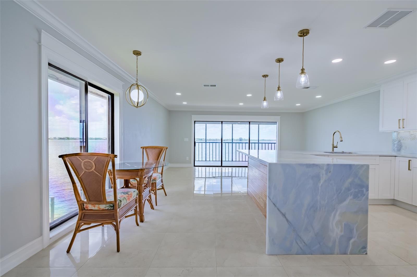 Image 7 of 30 For 4403 7th Street E 4