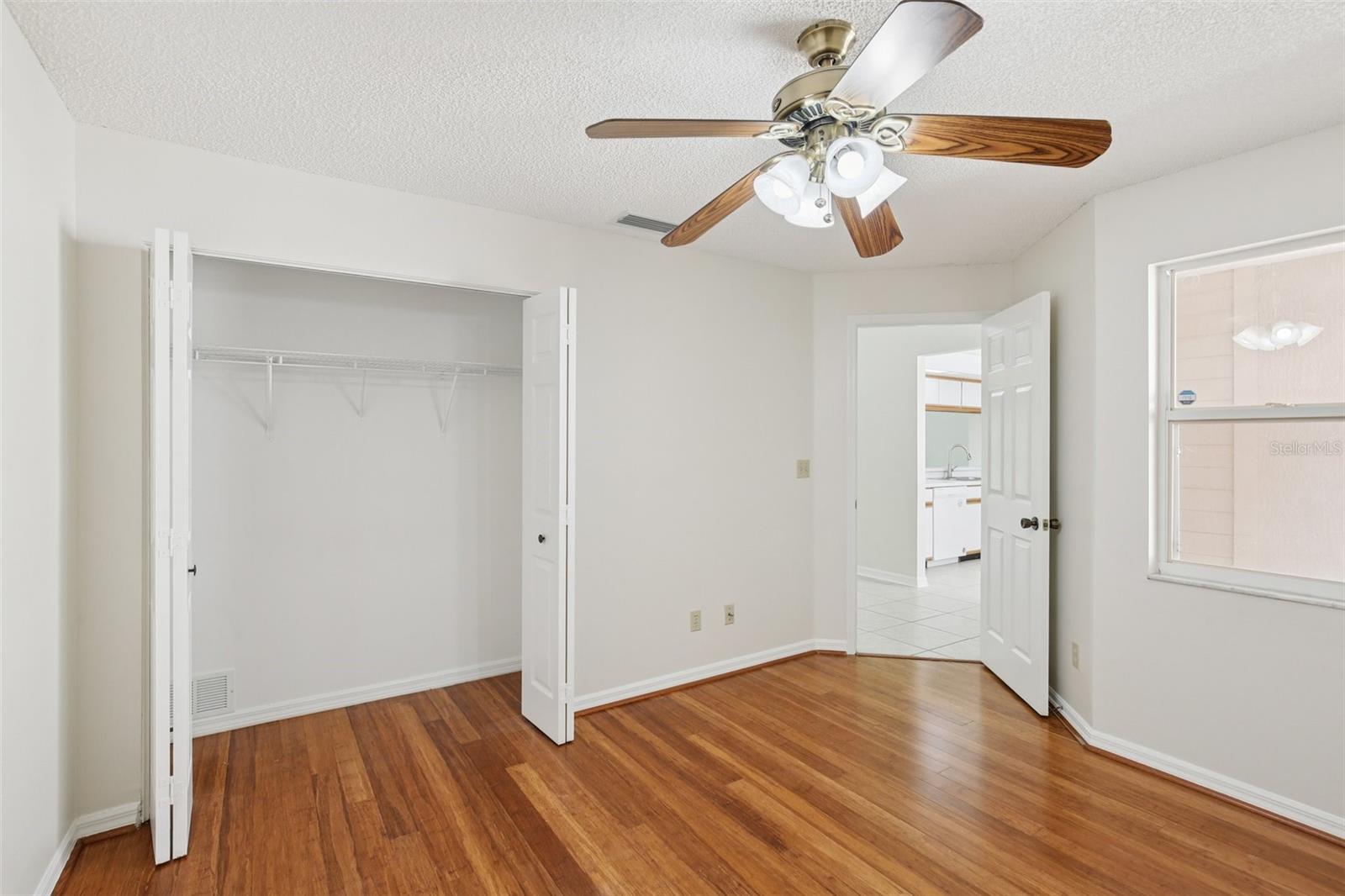 Image 18 of 29 For 5215 Lochmead Terrace