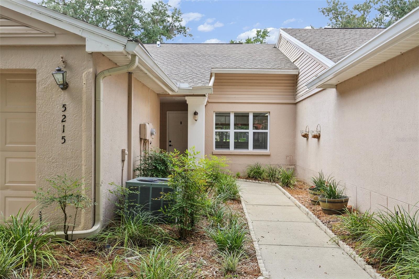 Image 4 of 29 For 5215 Lochmead Terrace