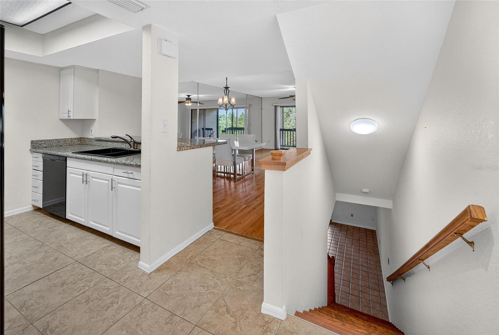 Image 14 of 58 For 9558 Tara Cay Court 21