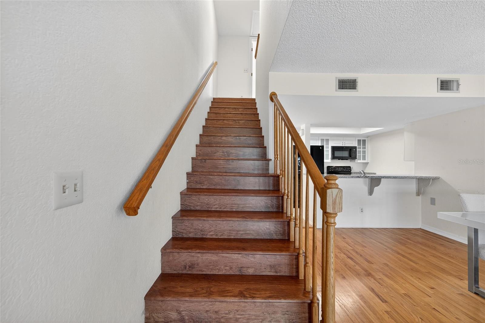 Image 20 of 58 For 9558 Tara Cay Court 21