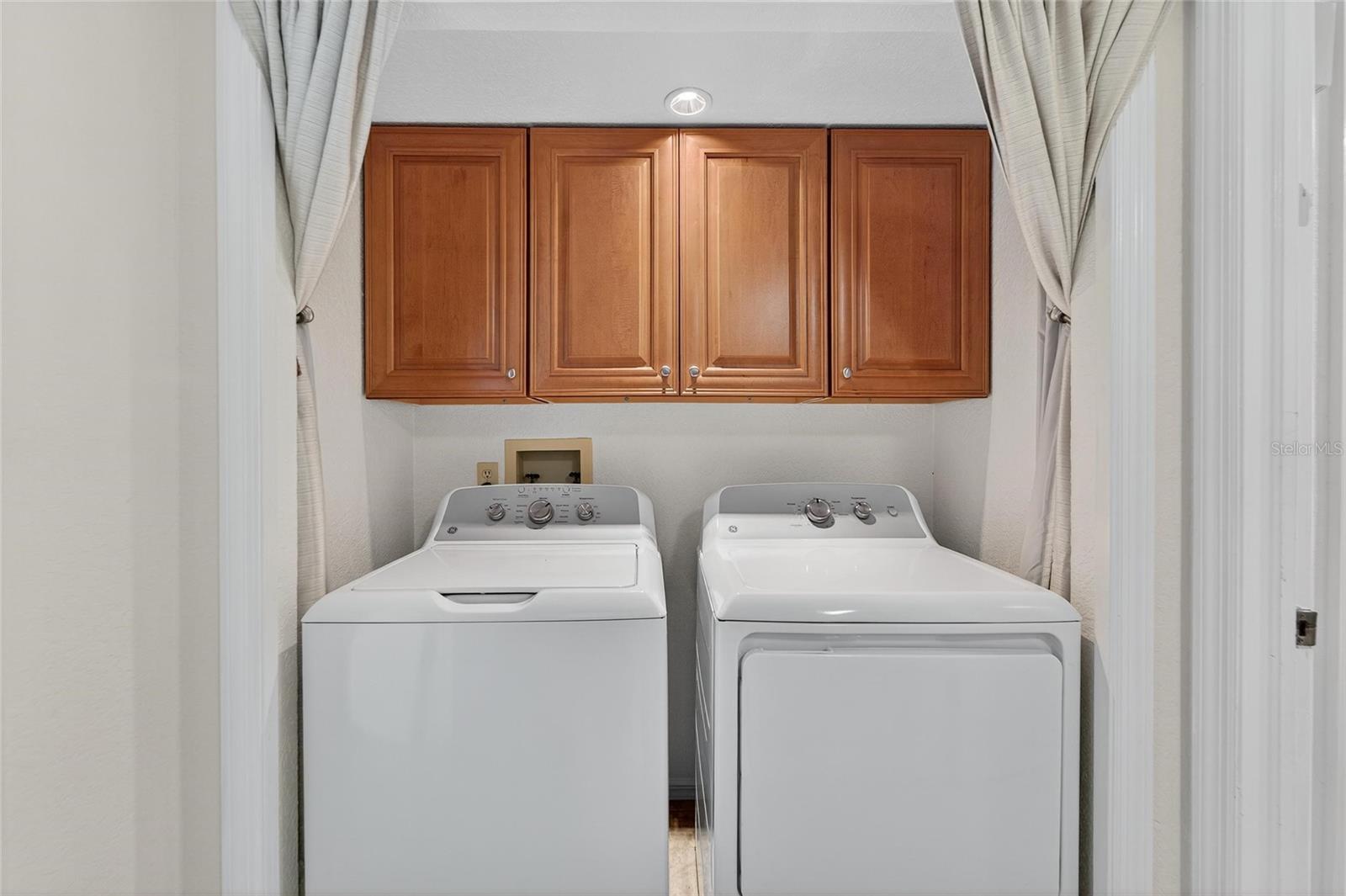 Image 34 of 58 For 9558 Tara Cay Court 21