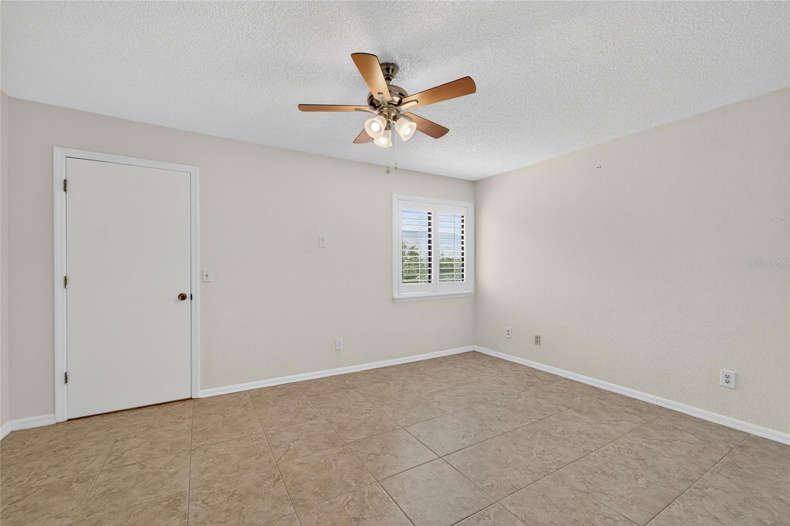 Image 37 of 58 For 9558 Tara Cay Court 21