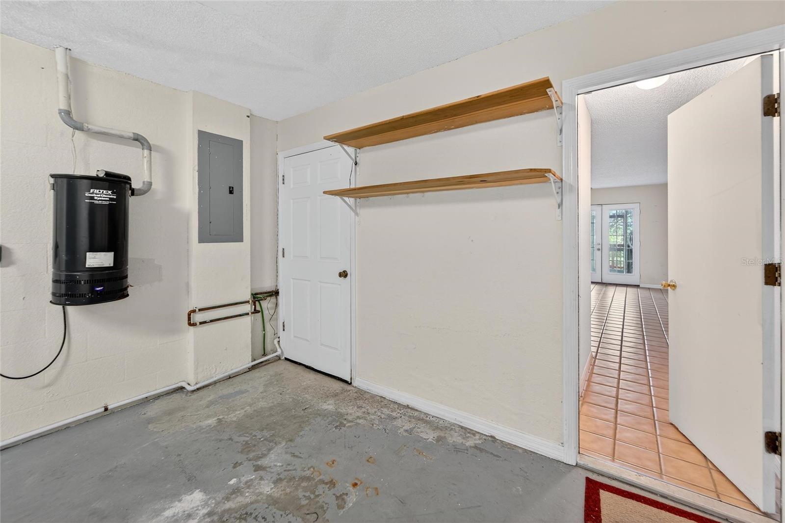 Image 48 of 58 For 9558 Tara Cay Court 21