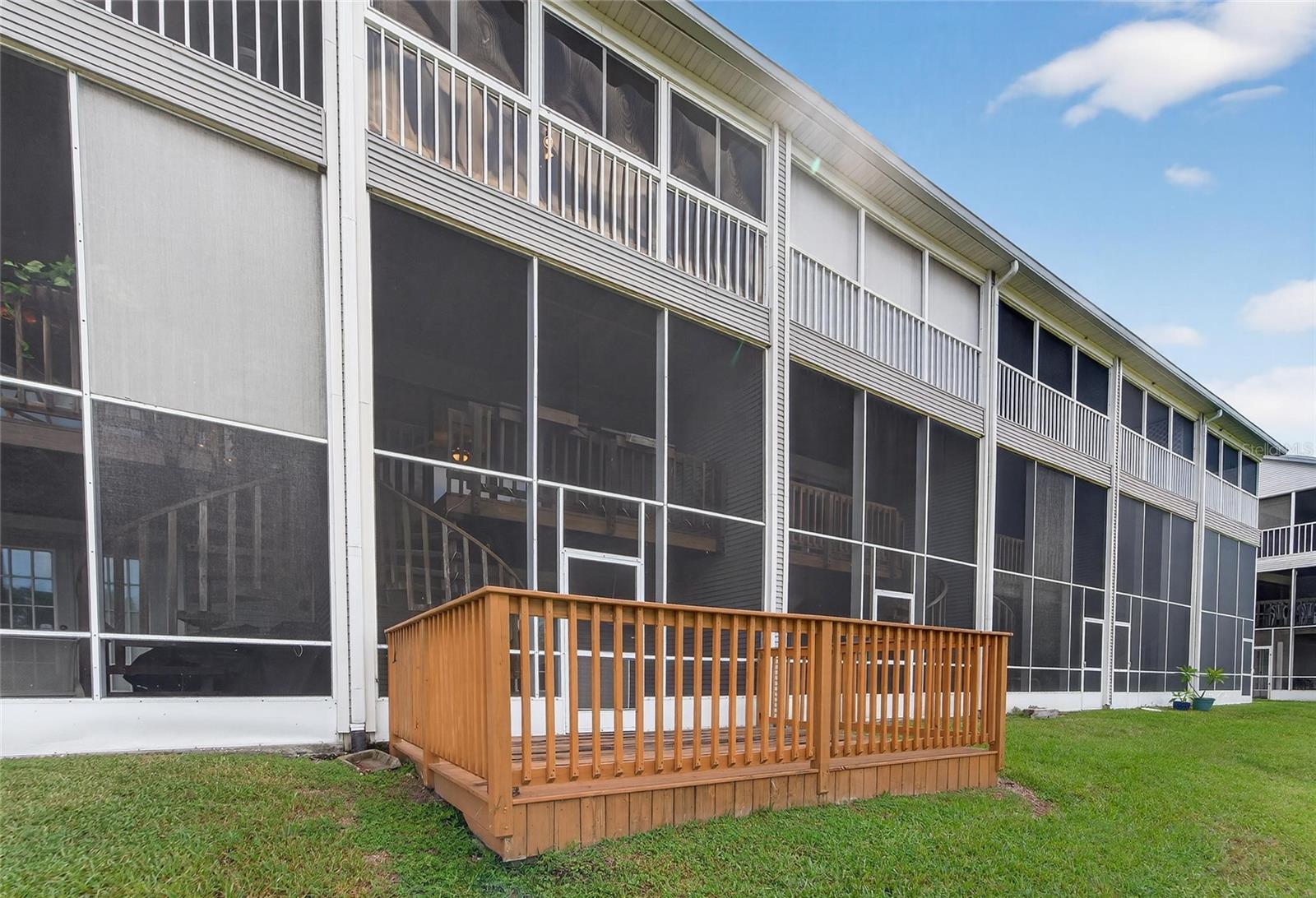 Image 52 of 58 For 9558 Tara Cay Court 21