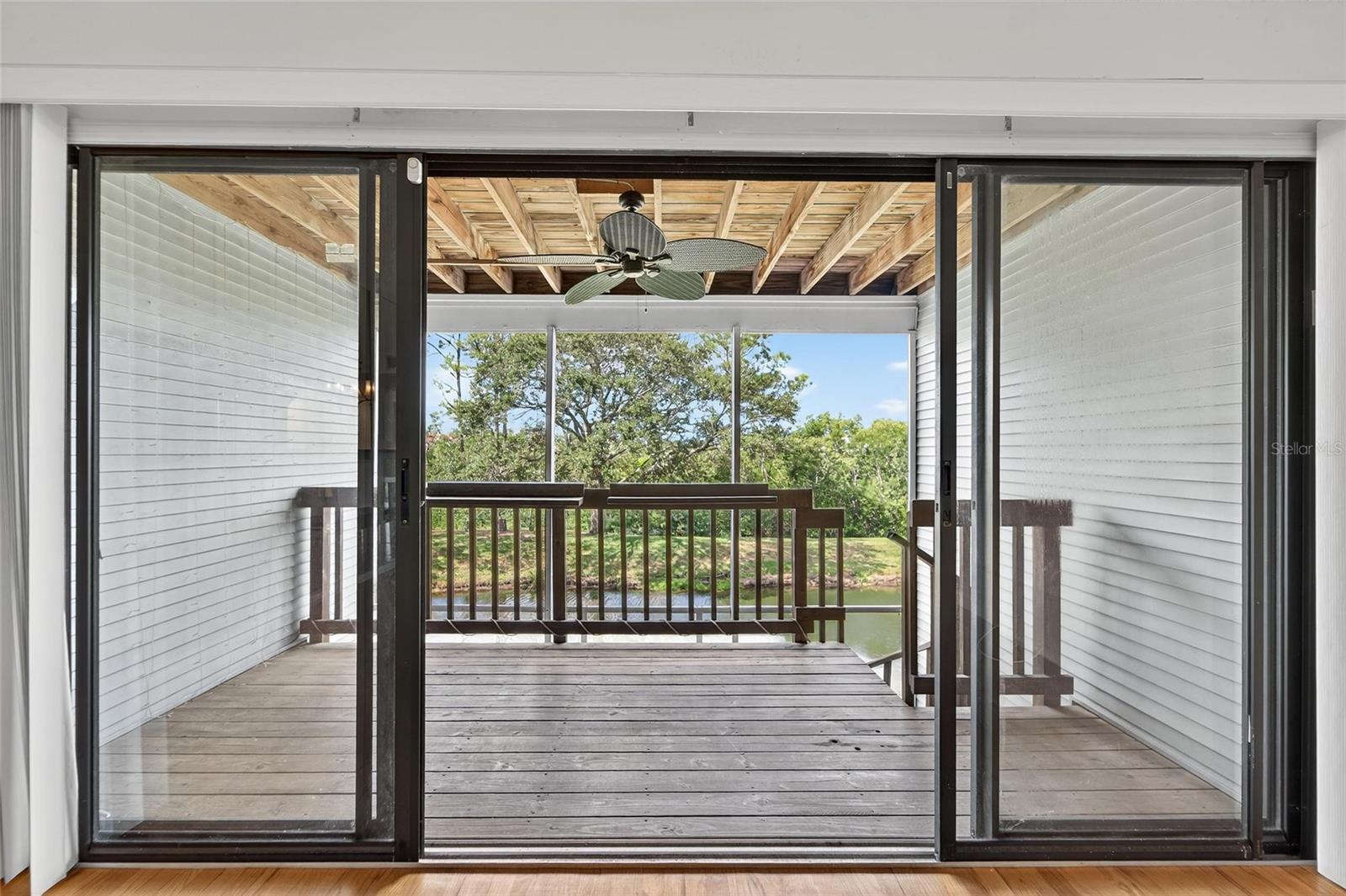 Image 9 of 58 For 9558 Tara Cay Court 21