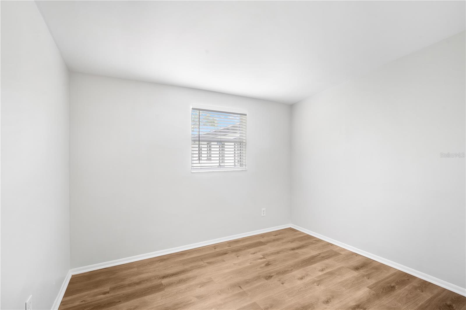 Image 12 of 22 For 5300 6th Avenue S