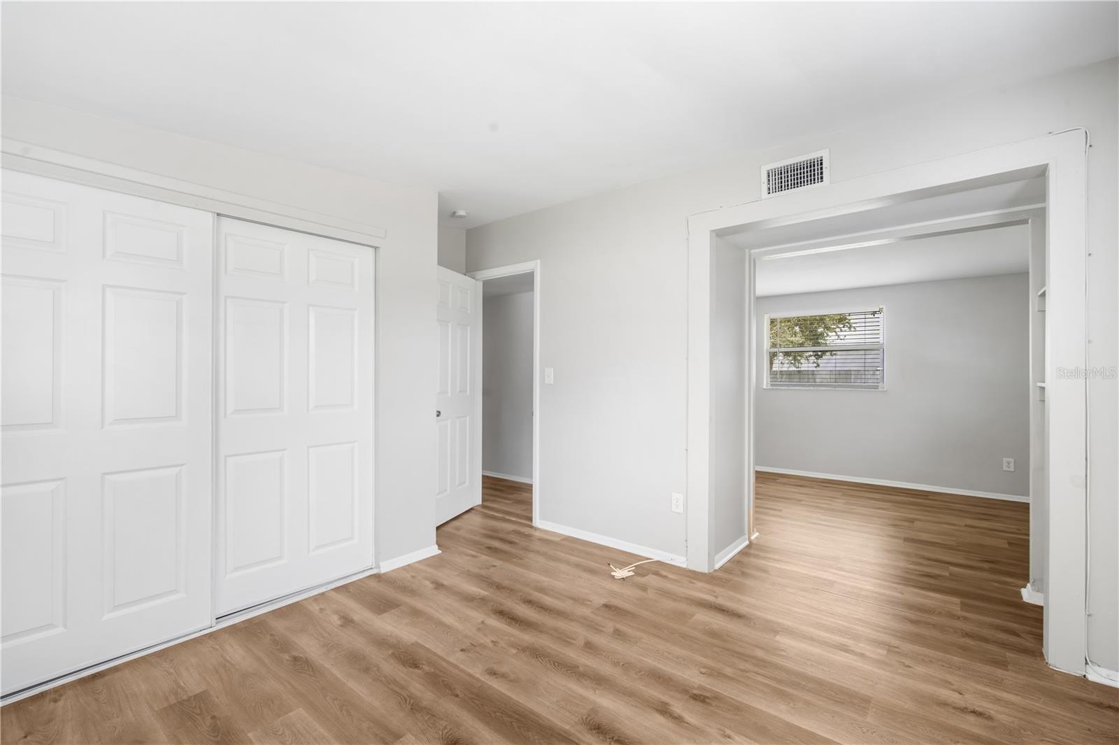 Image 15 of 22 For 5300 6th Avenue S
