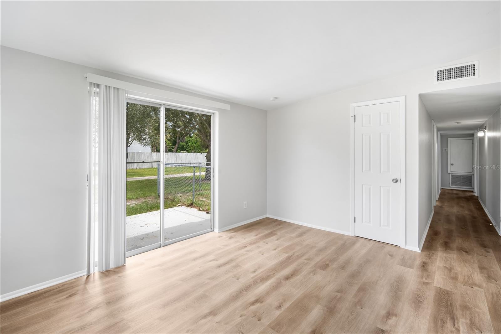 Image 4 of 22 For 5300 6th Avenue S