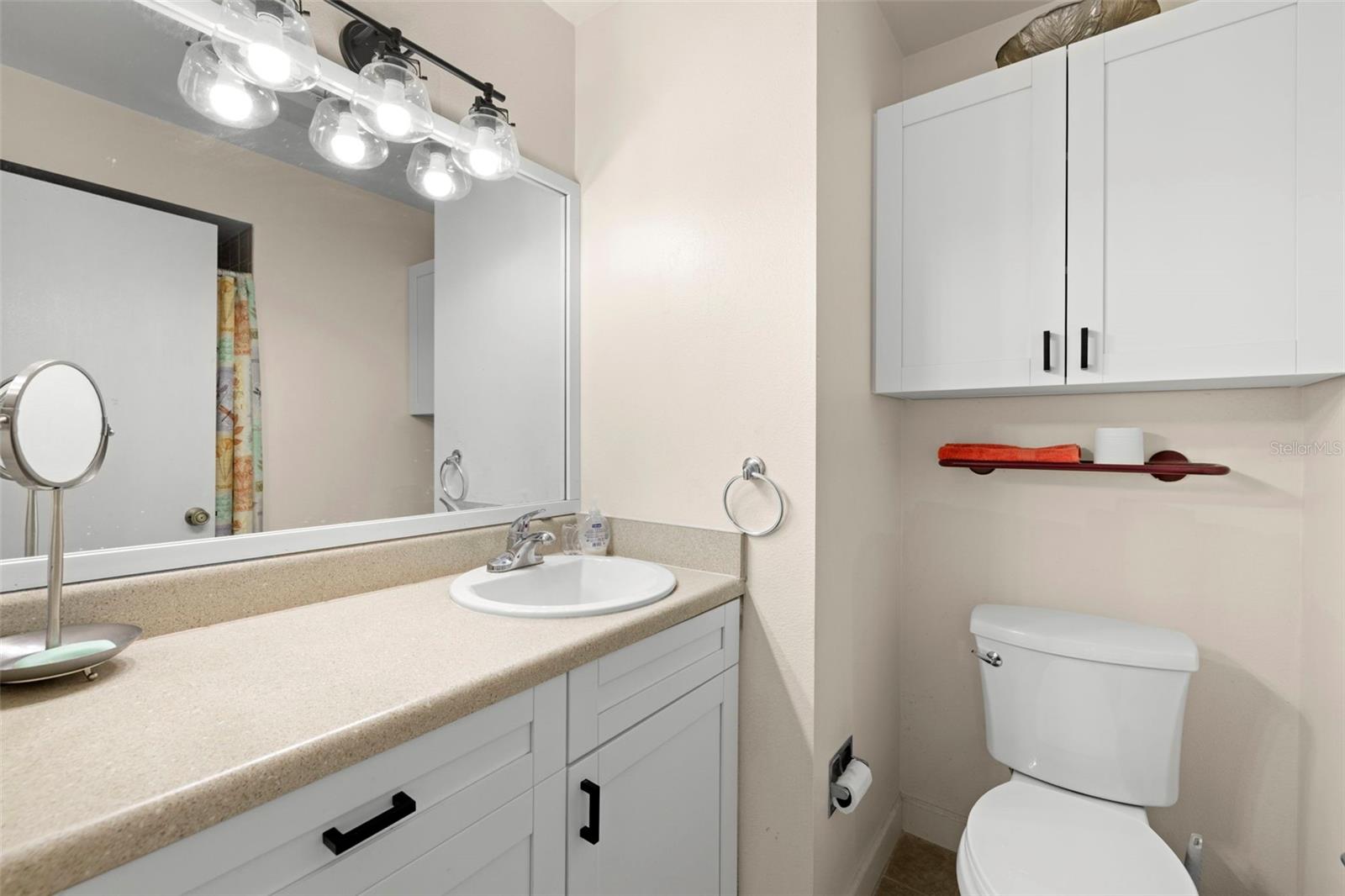 Image 18 of 25 For 4706 Cypress Tree Drive