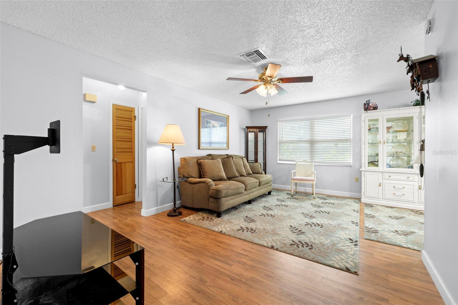 Image 3 of 25 For 4706 Cypress Tree Drive