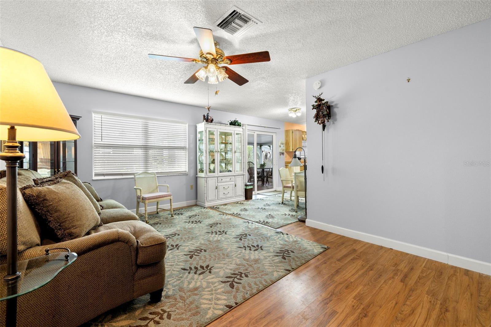 Image 5 of 25 For 4706 Cypress Tree Drive