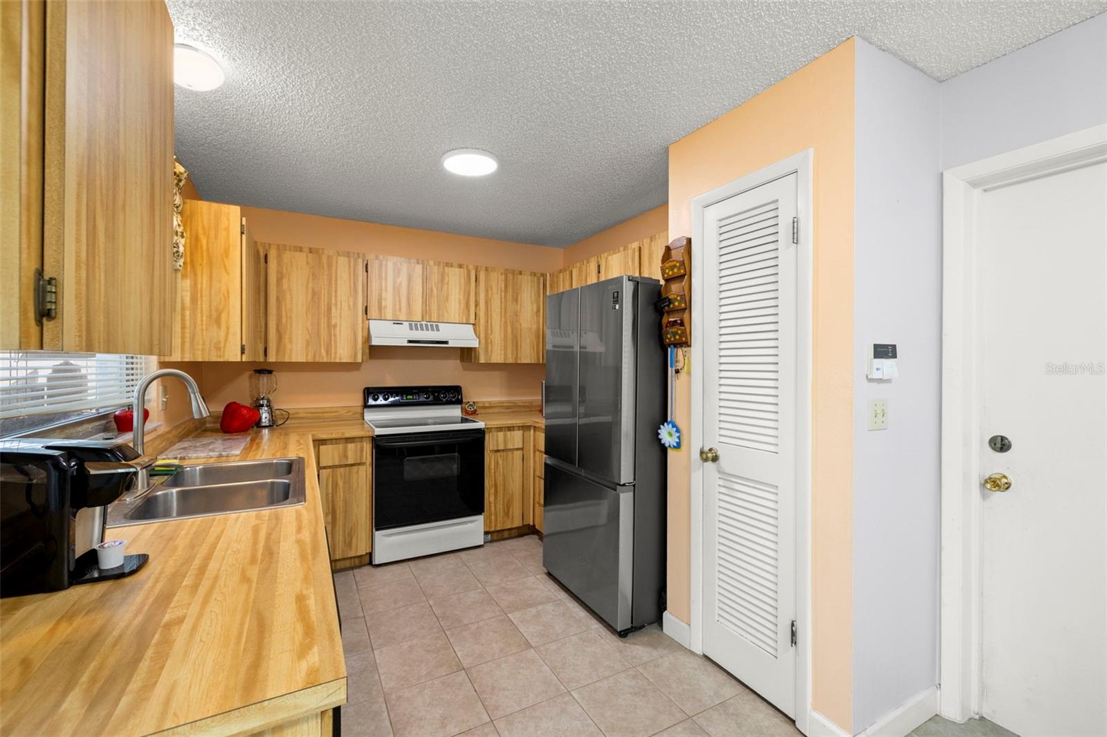 Image 7 of 25 For 4706 Cypress Tree Drive