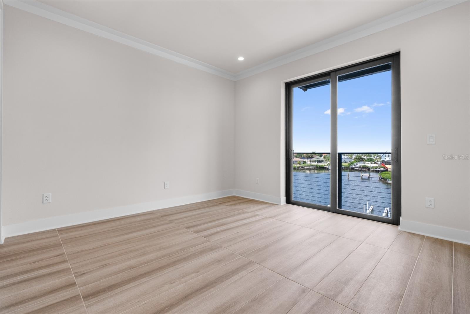 Image 22 of 43 For 775 Gran Kaymen Way