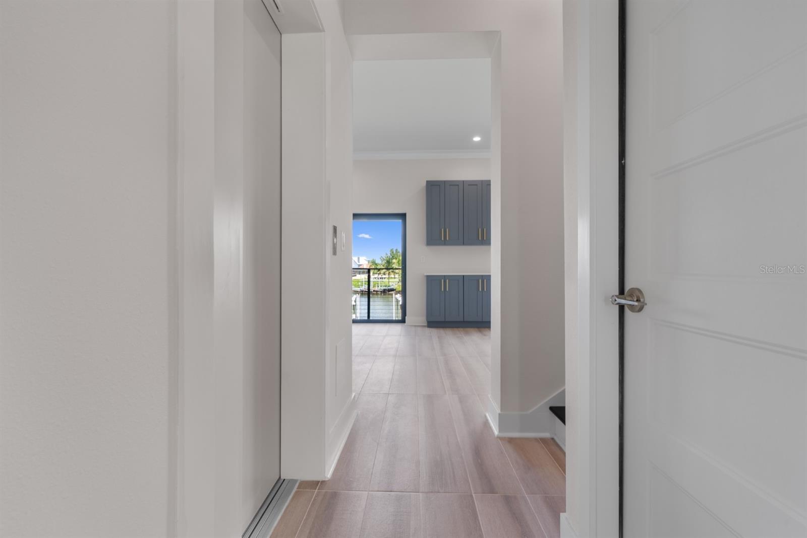 Image 6 of 43 For 775 Gran Kaymen Way