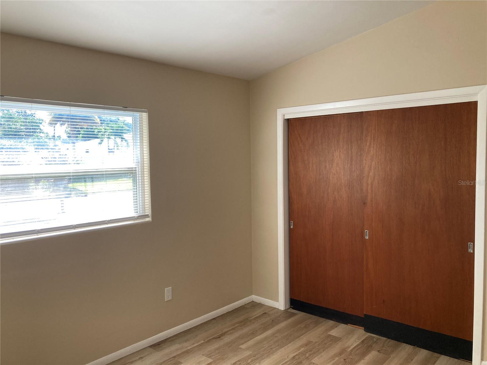 Image 20 of 37 For 1194 Porter Drive