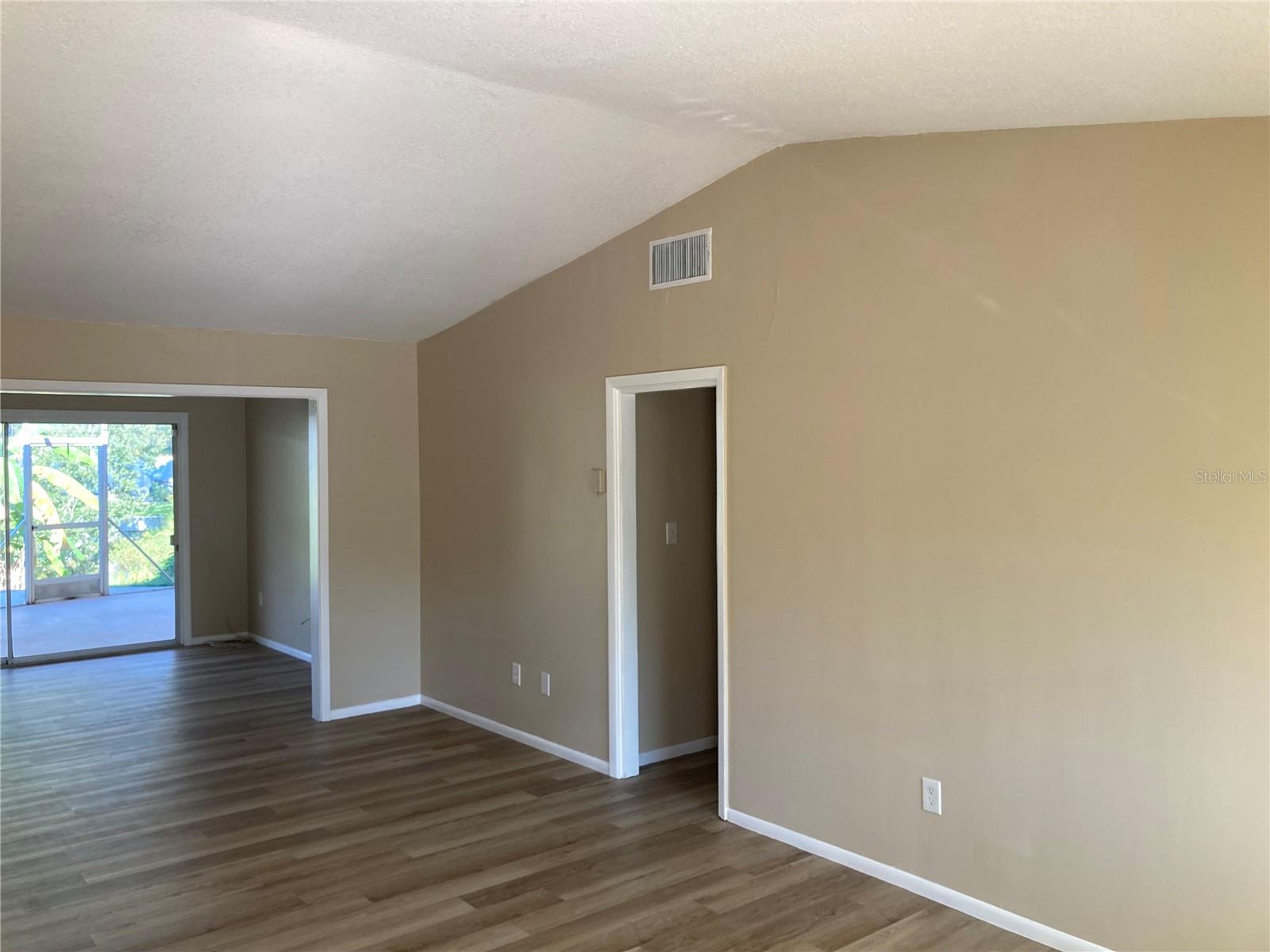 Image 3 of 37 For 1194 Porter Drive