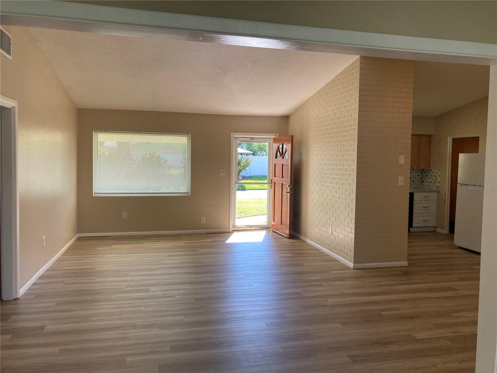 Image 6 of 37 For 1194 Porter Drive