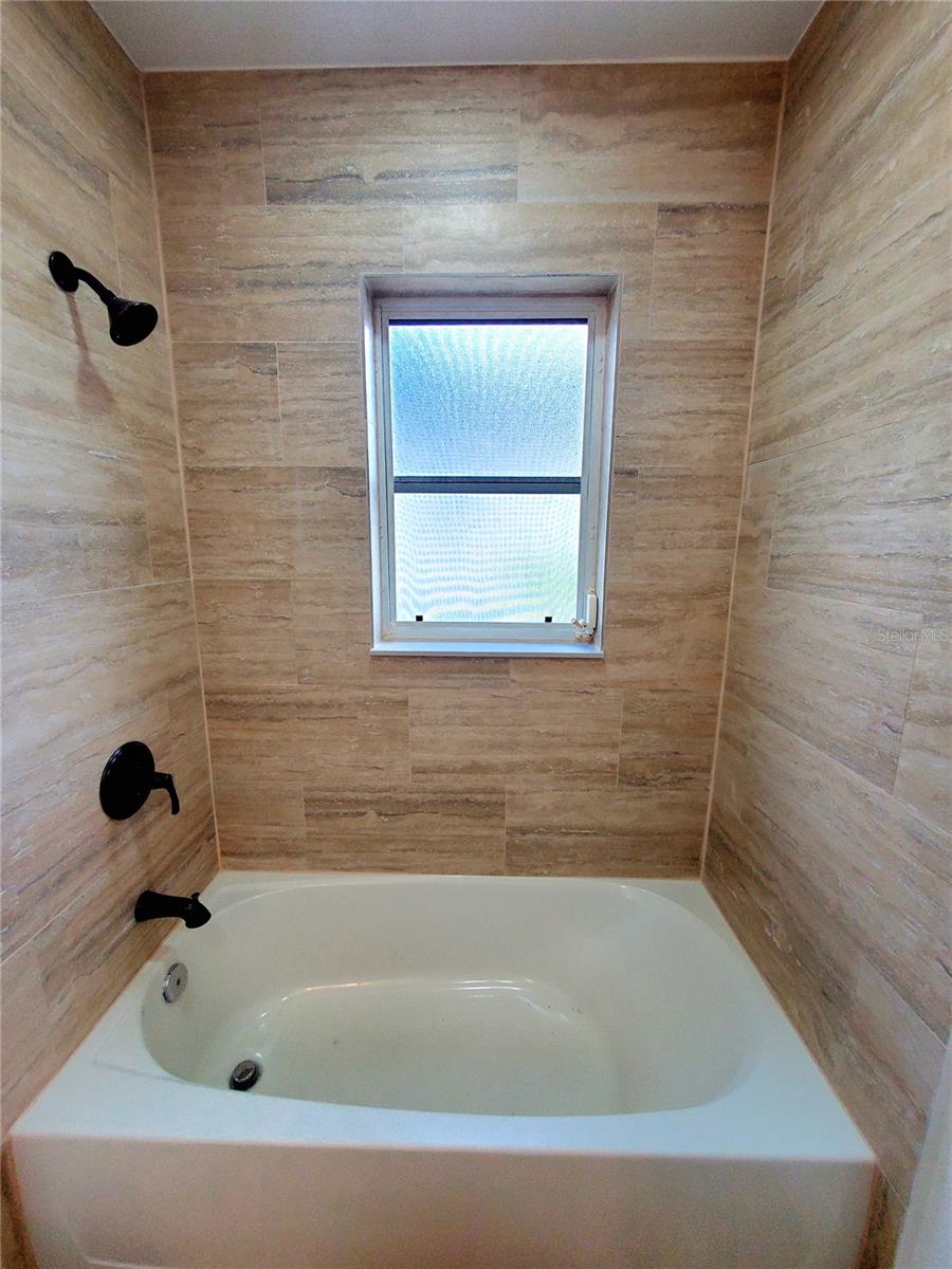 Listing photo id 30 for 1517 Morning Rose Place