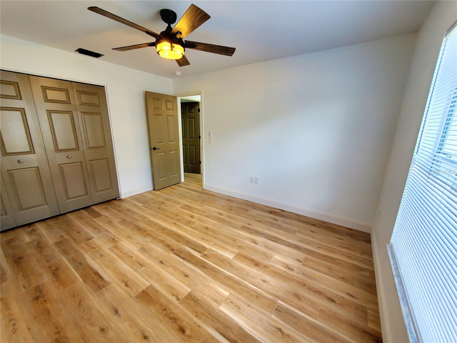 Listing photo id 33 for 1517 Morning Rose Place