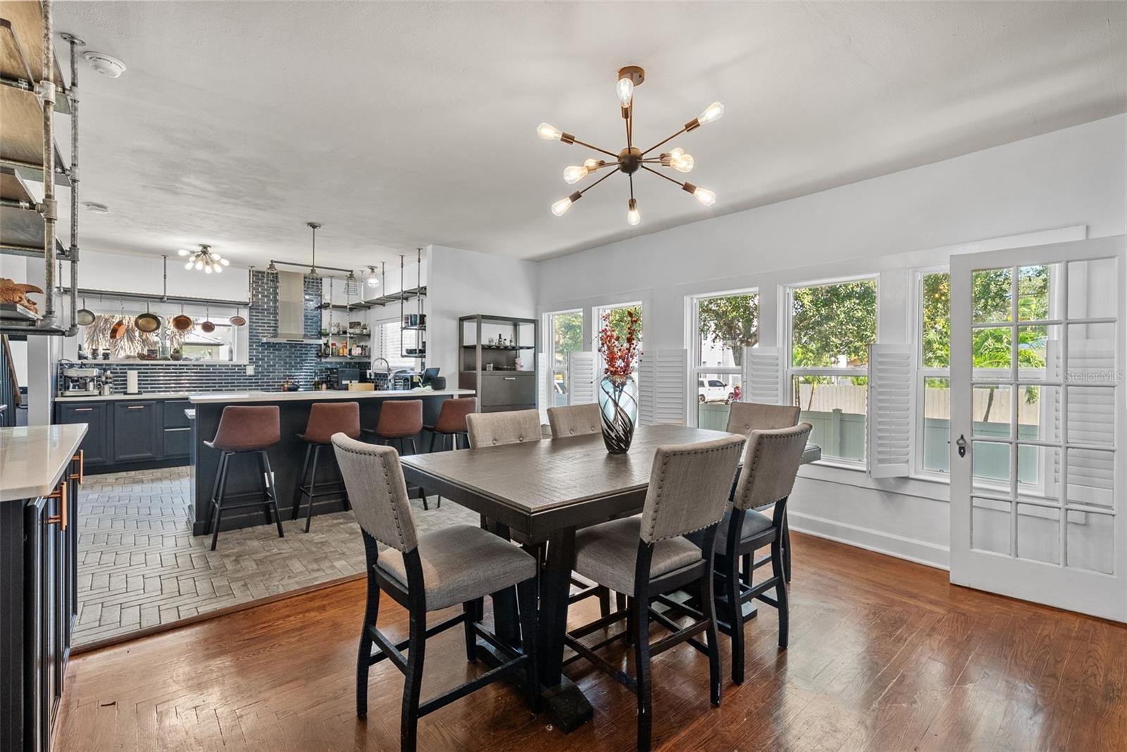 Image 18 of 67 For 1207 9th Avenue N