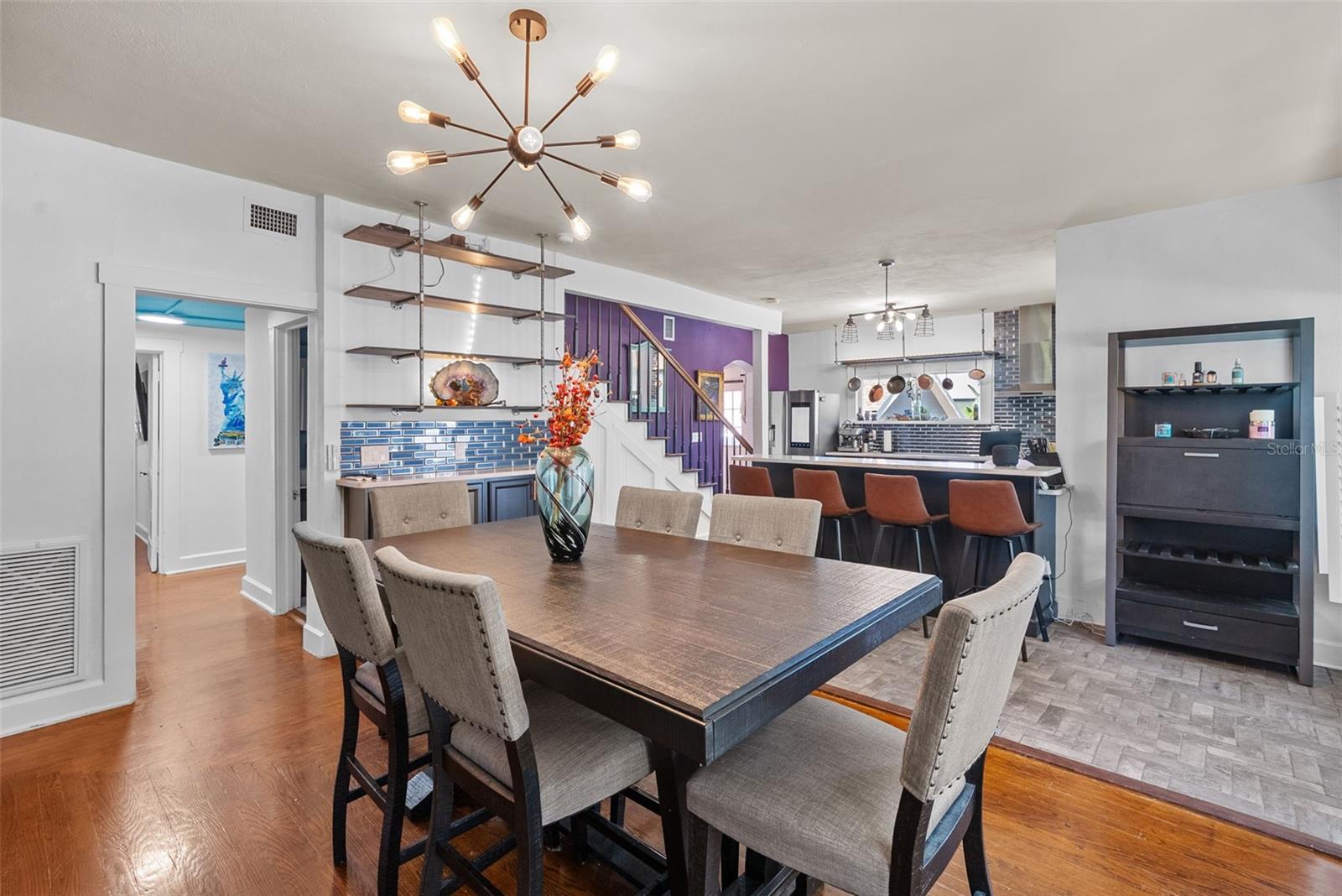 Image 19 of 67 For 1207 9th Avenue N